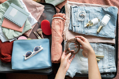 PACKING LIST WITH ESSENTIAL ITEMS FOR YOUR ROMANTIC HONEYMOON GETAWAY