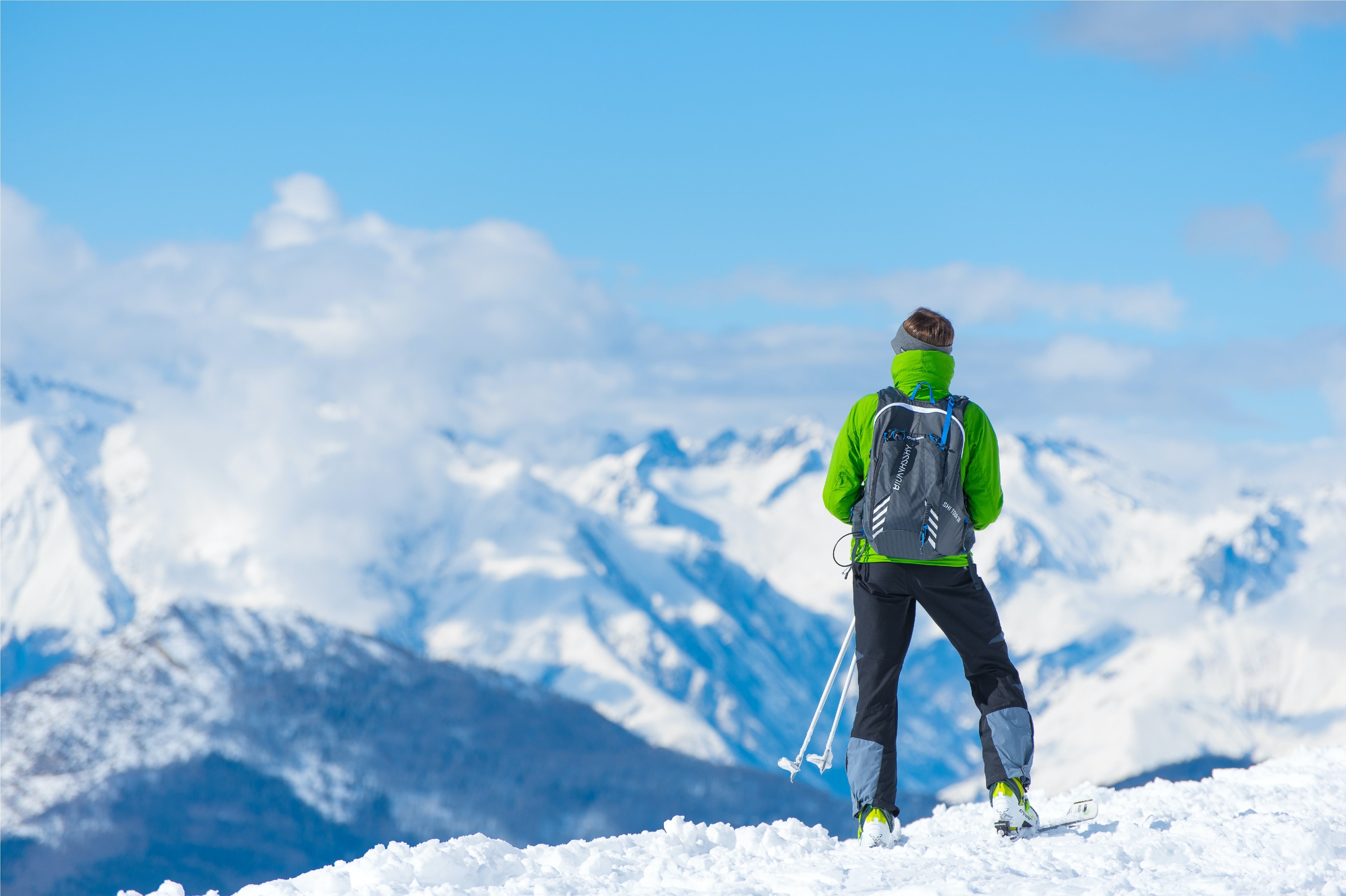 COMPREHENSIVE PACKING CHECKLIST FOR A SKI TRIP